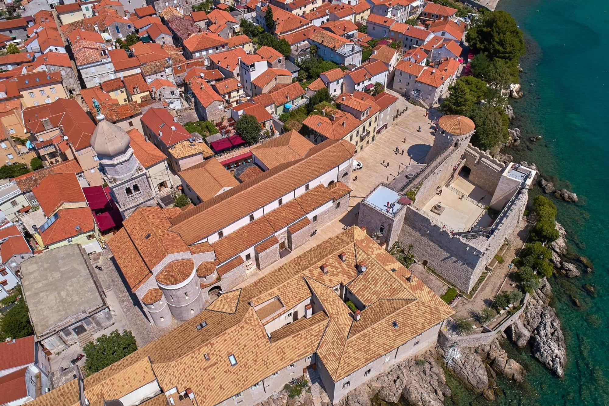 Apartment Elegance Krk Town Εξωτερικό φωτογραφία
