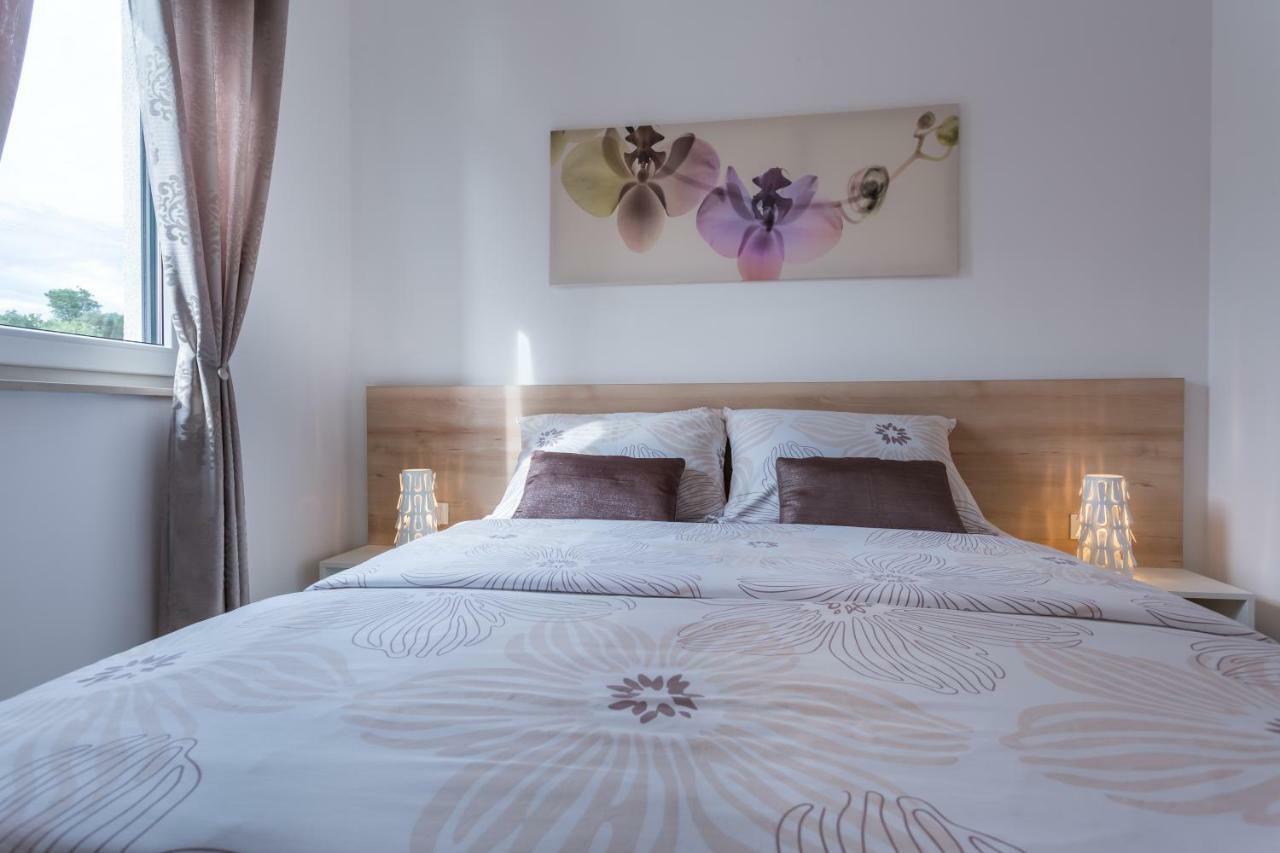 Apartment Elegance Krk Town Εξωτερικό φωτογραφία