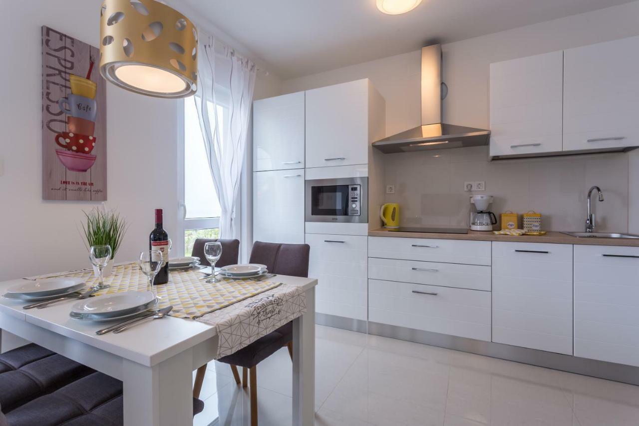 Apartment Elegance Krk Town Εξωτερικό φωτογραφία