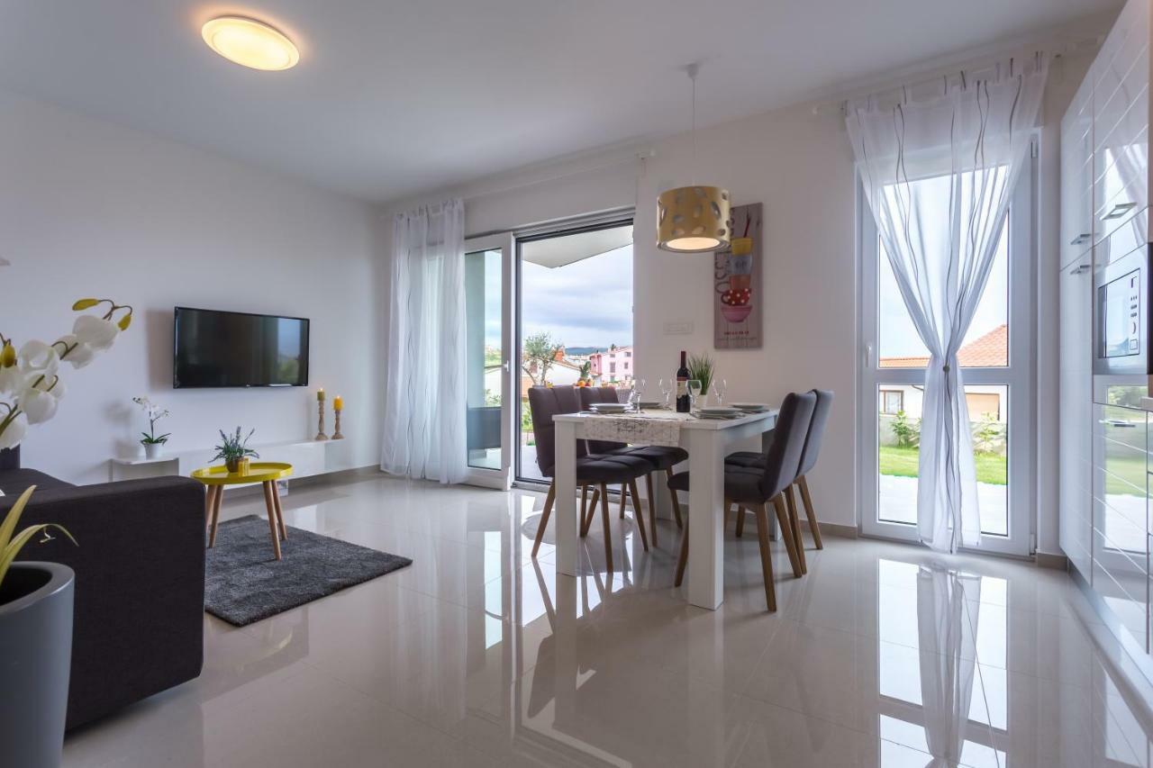 Apartment Elegance Krk Town Εξωτερικό φωτογραφία